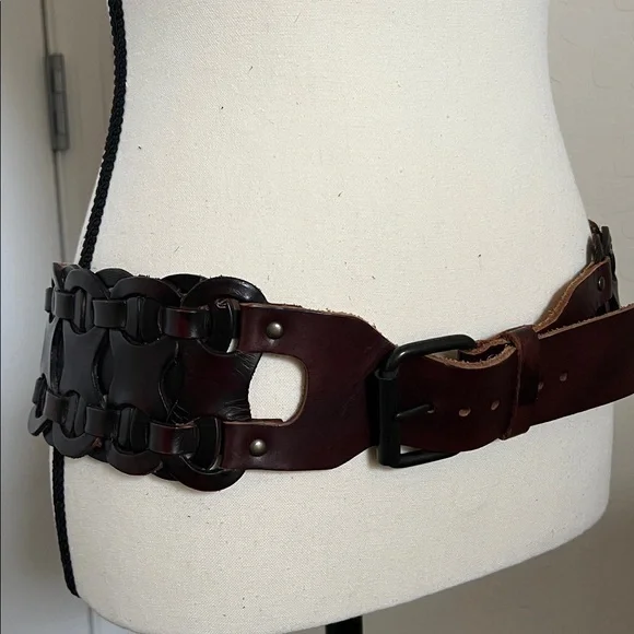 Brown Leather Belt with Buckle - Picture 2 of 4